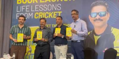 Robin Uthappa and Lalchand Rajput in Dubai - Satya Hindi