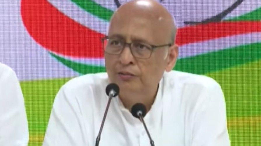 सोनिया-राहुल को समन पर कांग्रेस ने कहा- ना डरेंगे ना झुकेंगे