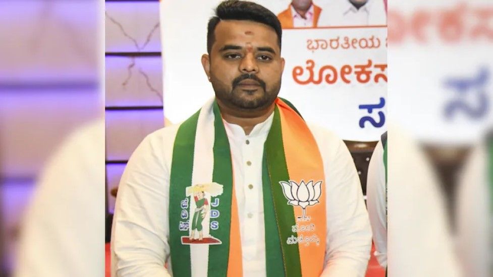 रेवन्ना का पासपोर्ट कैंसल करने से मोदी सरकार का इनकार- 'कोर्ट कहे तो करेंगे'