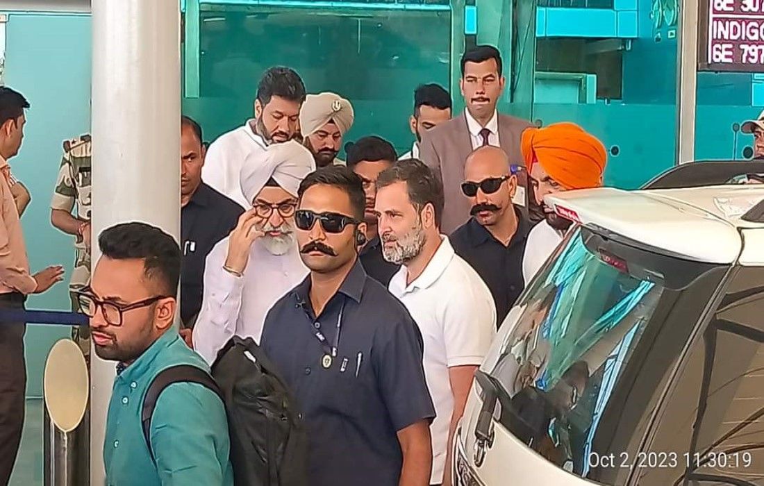 कांग्रेस नेता राहुल गांधी का पंजाब दौरा निजी क्यों बन गया?
