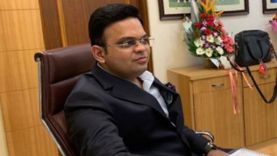 जय शाह ने तिरंगा नहीं पकड़ा तो यहां मच गया शोर