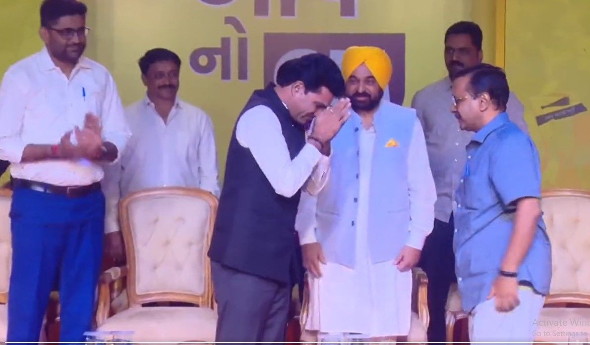 Arvind Kejriwal attacks congress in gujarat elections 2022 - Satya Hindi