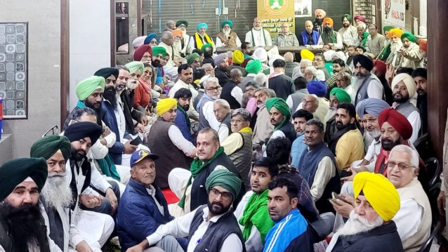 अमित शाह के बुलावे पर बातचीत के लिए किसानों ने बनाई 5 सदस्यीय कमेटी