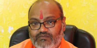 yati narsinghanand detained for hate speech bjp mla alleges temple attacked - Satya Hindi