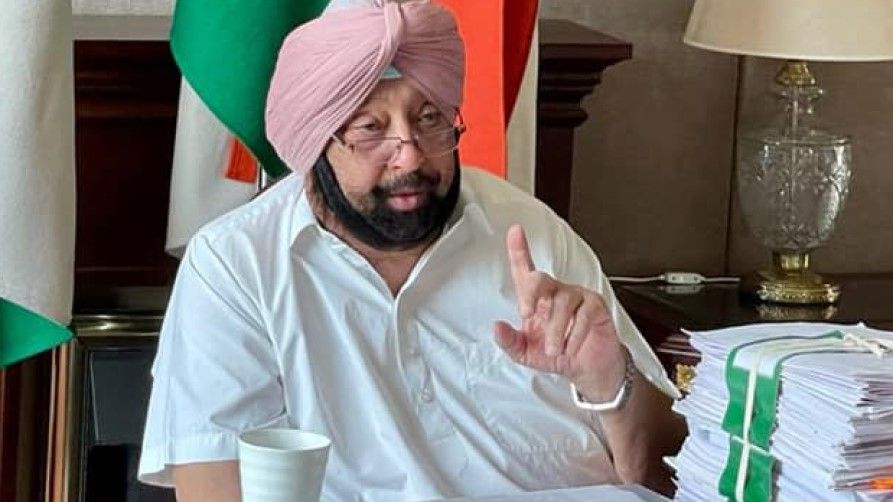 अमरिंदर को क्यों 'कप्तानी' छोड़नी पड़ी, कांग्रेस पर उठते सवाल?