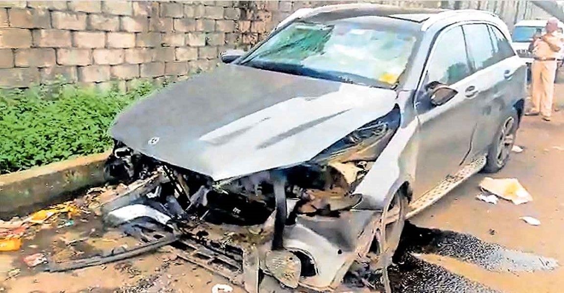 cyrus mystry car crash mumbai ahmedabad highway 62 death - Satya Hindi