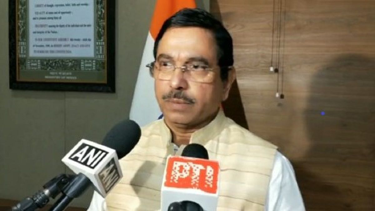 प्रह्लाद जोशी ने सोनिया गांधी पर लगाया संसद का राजनीतिकरण करने का आरोप&nbsp;
