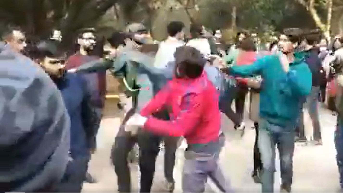 जेएनयू की तर्ज पर दिल्ली यूनिवर्सिटी में 'वे दोनों' छात्रसंघ का चुनाव क्यों नहीं लड़ते