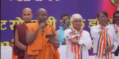 AAP versus BJP as thousands Hindus became Buddhists in Delhi - Satya Hindi