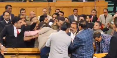 engineer rashid brother article 370 banner chaos in jammu kashmir assembly - Satya Hindi