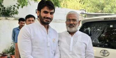 Noida Shrikant Tyagi links BJP Kisan Morcha  - Satya Hindi