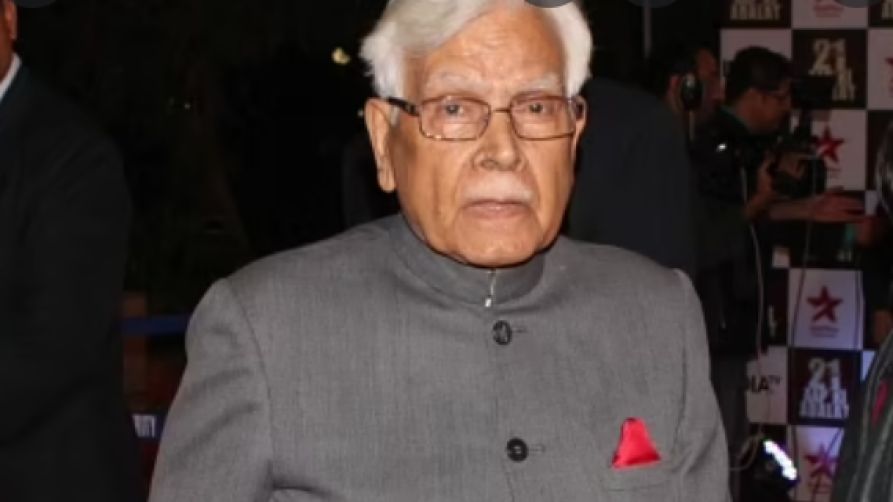 कांग्रेस में हैं तीन हाईकमान, गांधी परिवार ही चला सकता है पार्टी: नटवर सिंह