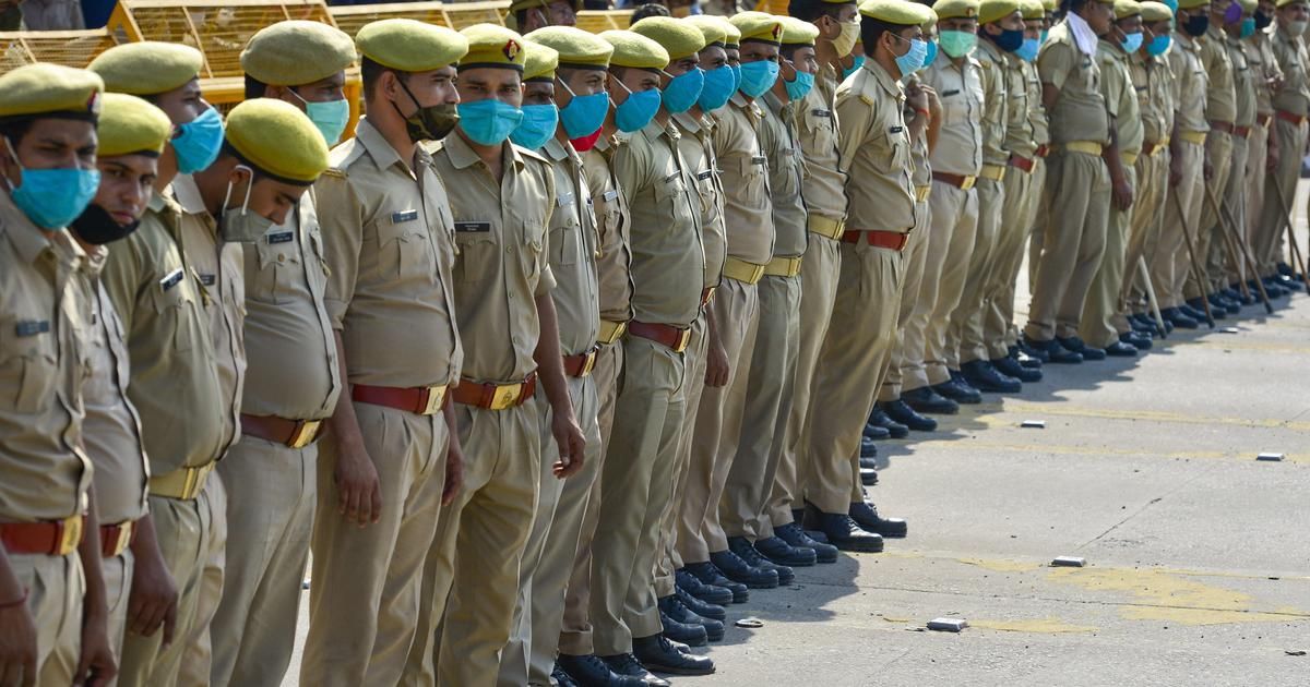 दिल्ली पुलिस के एक हजार जवान और अफसर कोरोना की चपेट में