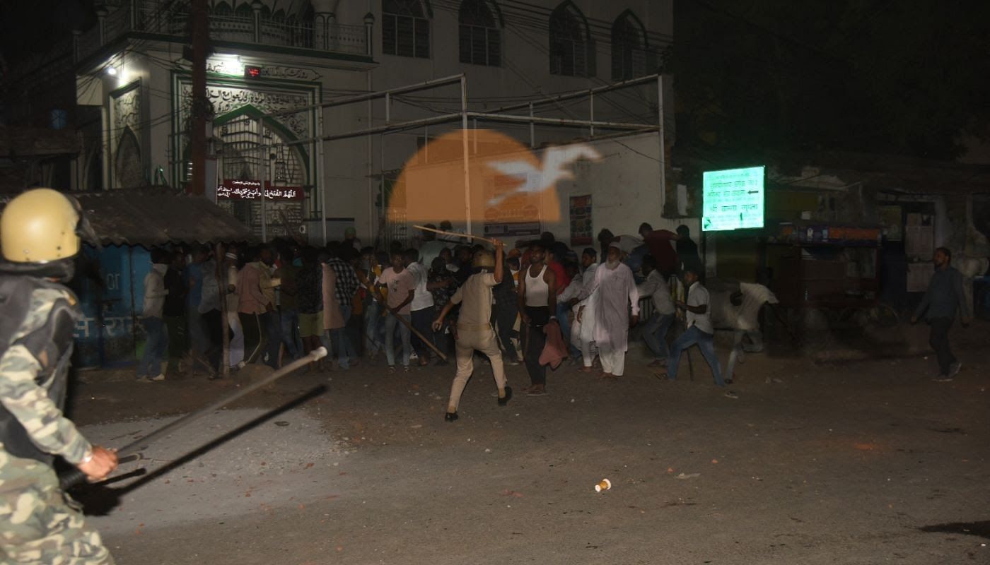 Jamshedpur riot: groups clashed on alleged insult of Ram Navami flag - Satya Hindi