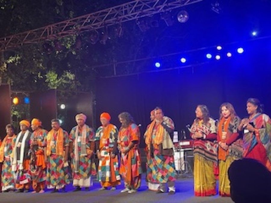 प्रेम&nbsp;की&nbsp;तलाश&nbsp;करता&nbsp;एक&nbsp;लोक&nbsp;संगीत&nbsp;