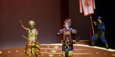 play karna staged bharangam 2025 - Satya Hindi