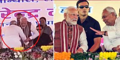 Nitish Kumar repeatedly trying to touch PM Modi feet, Why? - Satya Hindi