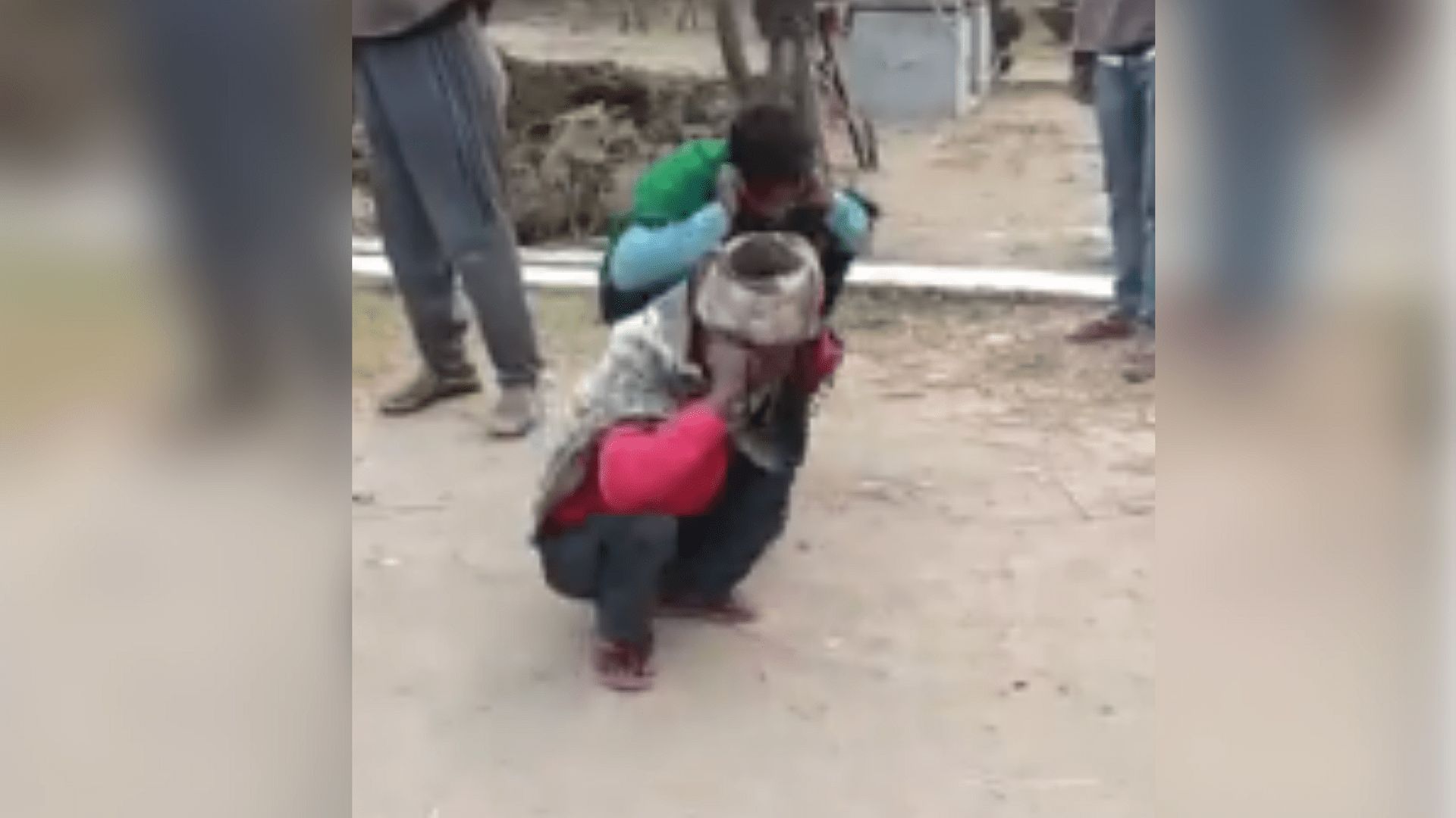 बिहार में दलित उत्पीड़न : पीटा, उठक-बैठक कराई, थूक चटवाया&nbsp;