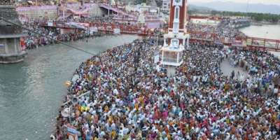 India Mahakumbh: Now how could Swami Dayanand be able to hoist ‘Pakhand Khandini Flag’ in Kumbh? - Satya Hindi