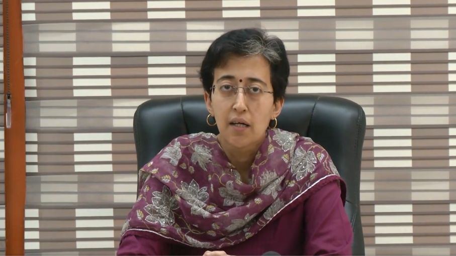 गिरफ्तारी के बाद बोलीं आतिशी- 'केजरीवाल जेल से ही सरकार चलाएंगे'