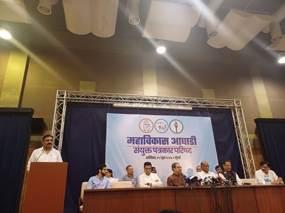 महाराष्ट्रः एमवीए विधानसभा भी साथ लड़ेगा, पवार-उद्धव का मोदी पर सीधा हमला