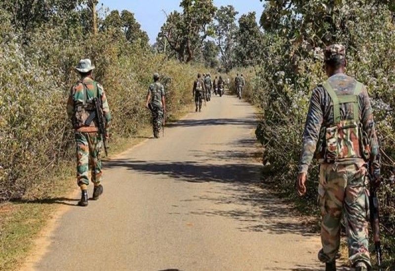 छत्तीसगढ़ में क्या तेंदूपत्ता बीनने वालों को माओवादी बताकर एनकाउंटर किया गया?