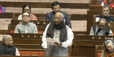 mallikarjun kharge alleges pm modi lied on nehru letter ordinance - Satya Hindi