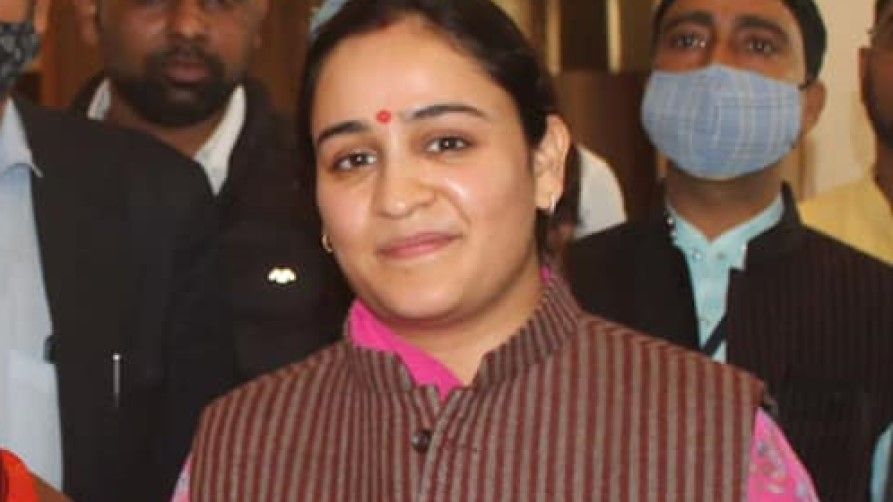 बीजेपी में शामिल हो सकती हैं मुलायम की बहू अपर्णा यादव