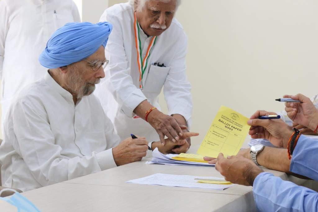 Congress president polls 2022 voting - Satya Hindi