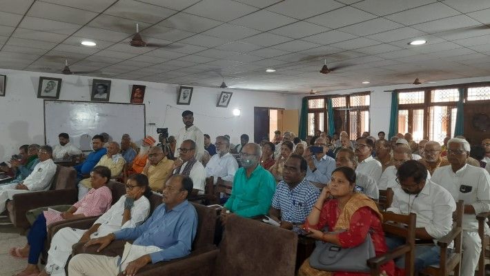 senior journalists pays homage to rajiv hem keshav in remembrance - Satya Hindi