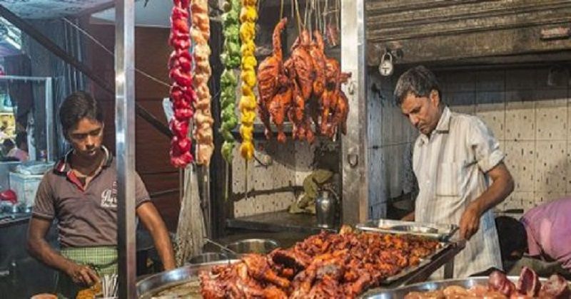 ban on ahmedabad non-veg food due to rss bjp hindutva campaign - Satya Hindi