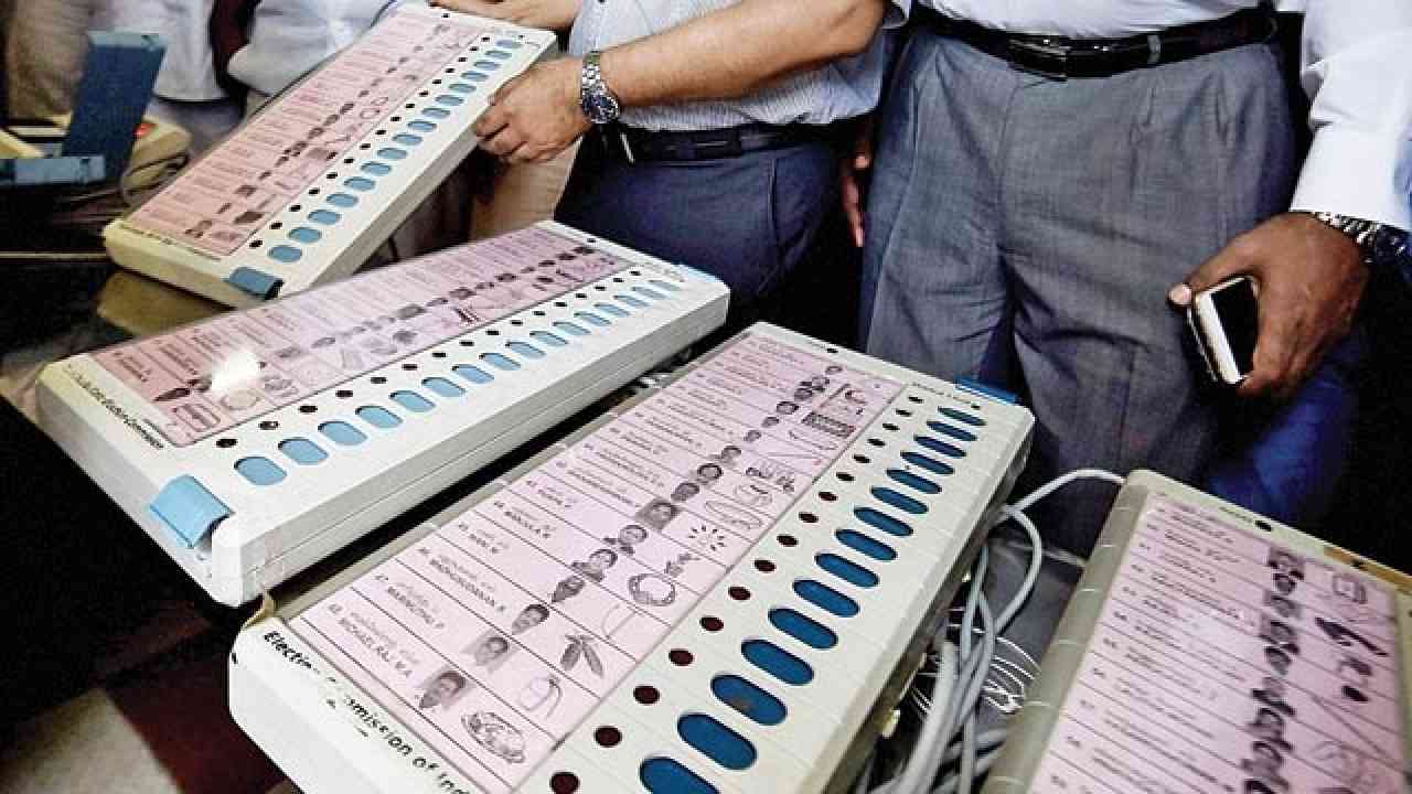 EVM विवादः&nbsp;चुनाव आयोग से CIC क्यों है नाराज, CSDS सर्वे क्या कहता है?