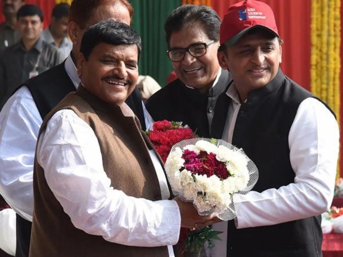 क्या आजम की सलाह पर हुआ चचा-भतीजे का मिलन ?