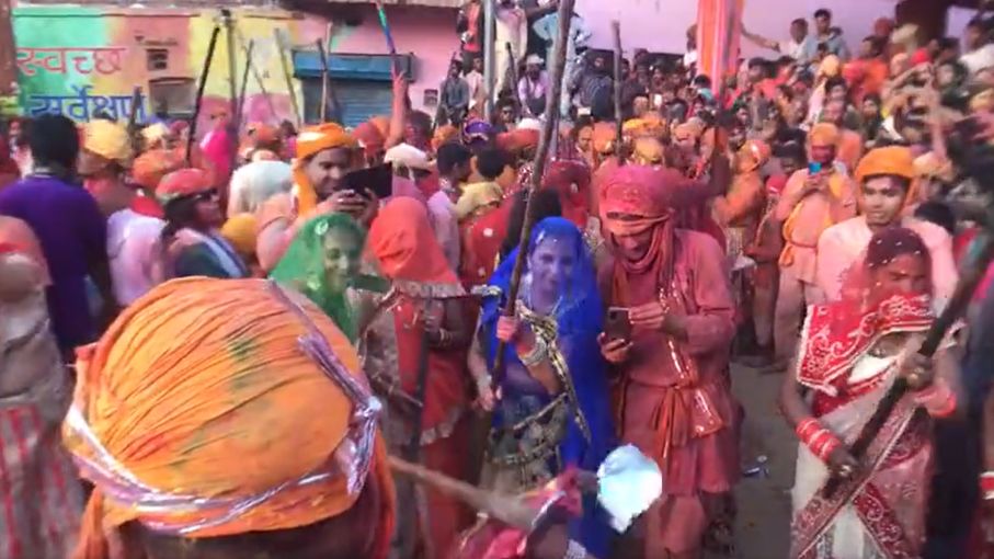 मन की जड़ता को तोड़ती रंगभरी&nbsp;