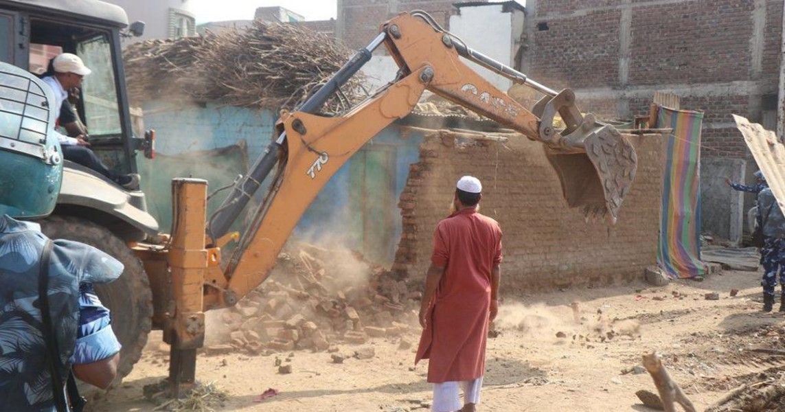 बुल्डोजर एक्शन पर एमपी हाईकोर्ट की तल्ख टिप्पणी, कहा&nbsp;विध्वंस अंतिम उपाय होना चाहिए&nbsp;