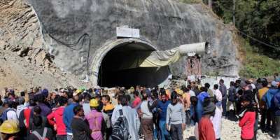 Uttarkashi Tunnel Accident: 15th day, drilling resumes after wait - Satya Hindi