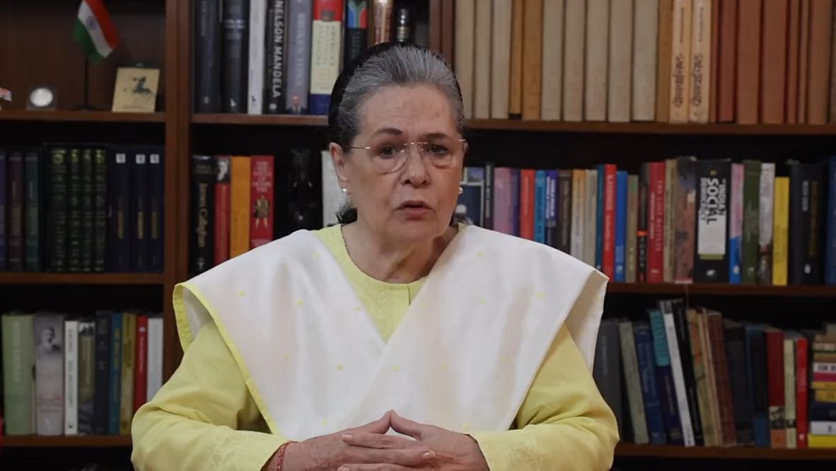 सोनिया गांधी के नामांकन के बाद राजस्थान कांग्रेस पर क्यों मंडरा रहा टूट का खतरा ?