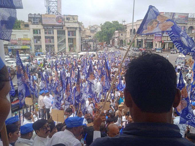 reservation under threat: Bharat Bandh of Dalit organizations has mixed effect, lathi charge in Patna - Satya Hindi