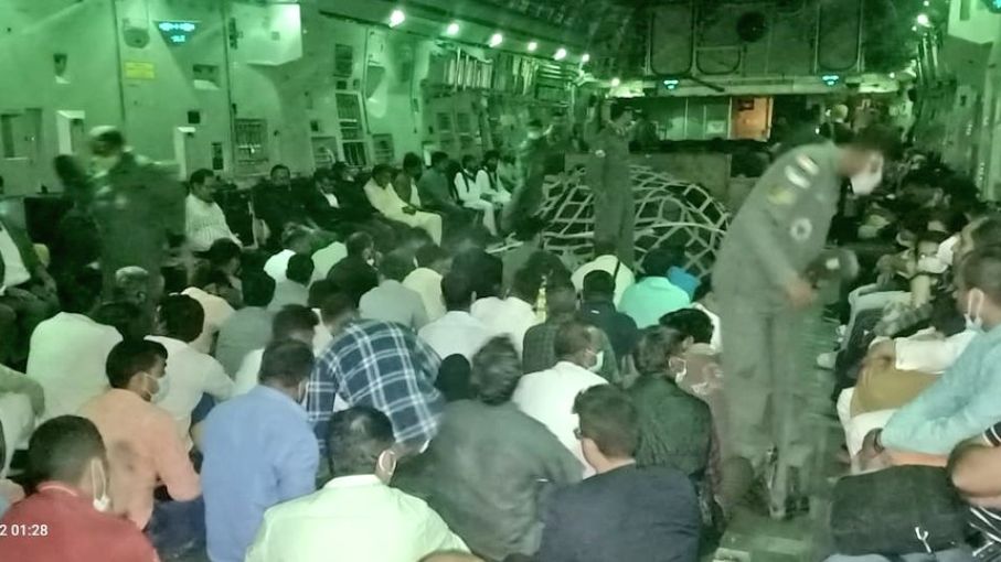 काबुल से 168 यात्रियों को लेकर विमान&nbsp;भारत में लौटा
