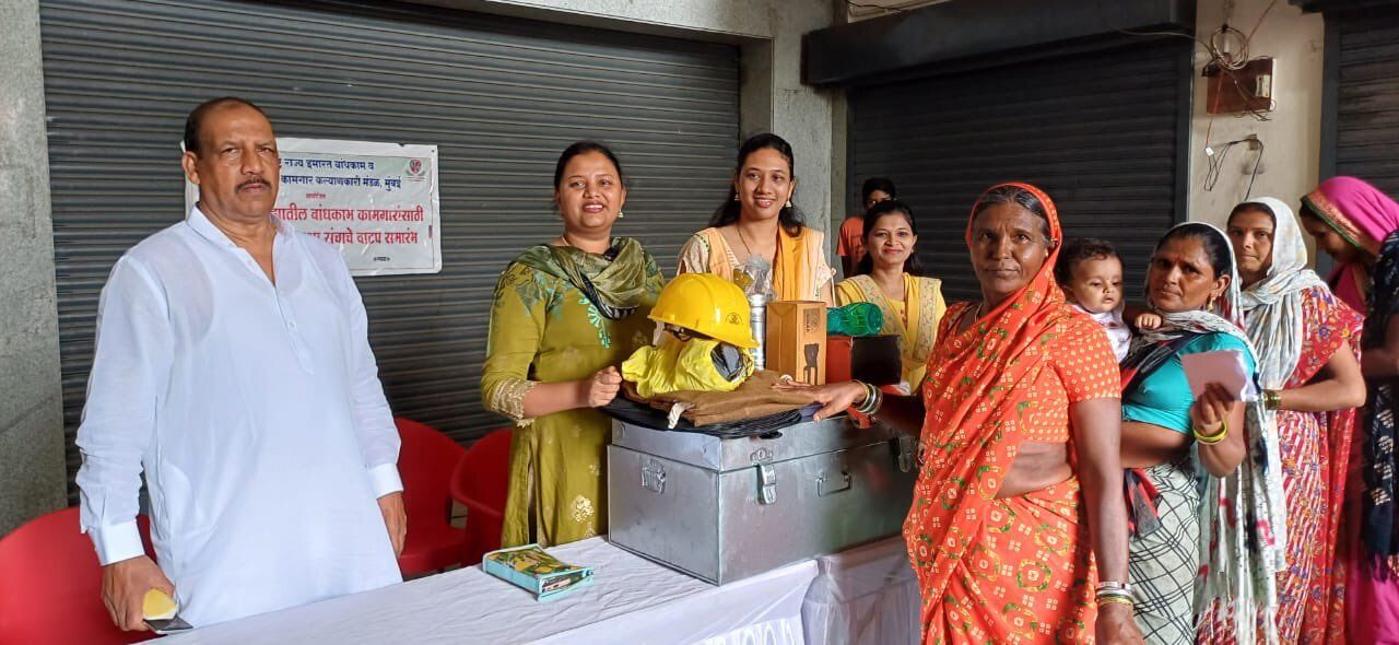 ऐश्वर्या राय की आंखों पर टिप्पणी कर बुरे फंसे महराष्ट्र के मंत्री विजय कुमार गावित