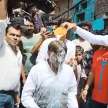 aap councilor haseeb al hasan milk bath and sewage cleaning - Satya Hindi