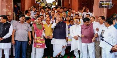 Parliament stalemate: Lok Sabha adjourned till evening, Rajya Sabha till tomorrow - Satya Hindi