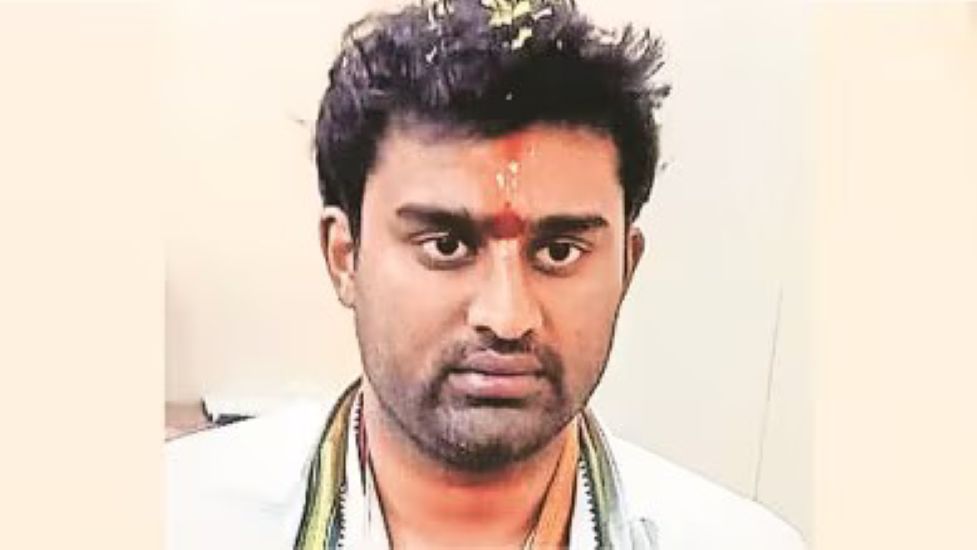 जेडीएस एमएलसी सूरज रेवन्ना गिरफ्तार, पार्टी कार्यकर्ता के शारीरिक शोषण का आरोप