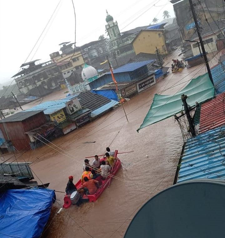 heavy rain, flood ravages maharashtra, 35 killed in landslide - Satya Hindi
