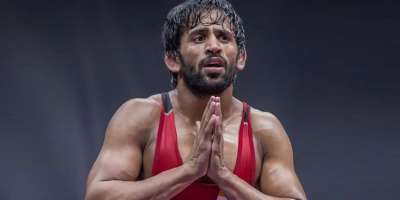 bajrang punia replies ex-ips officer bullet threat to wrestlers protest - Satya Hindi