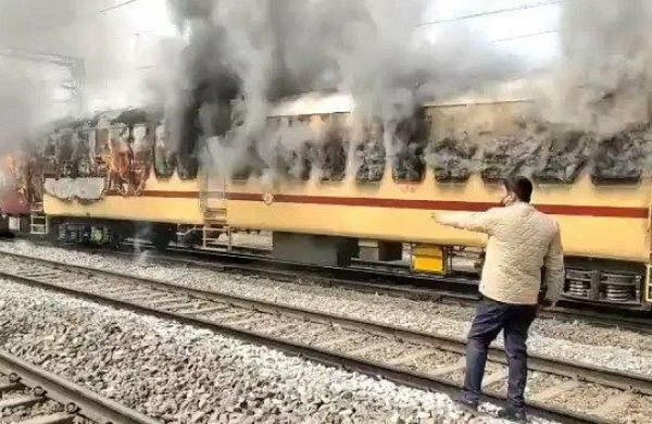bihar railway protest and irregularities in recruitment - Satya Hindi