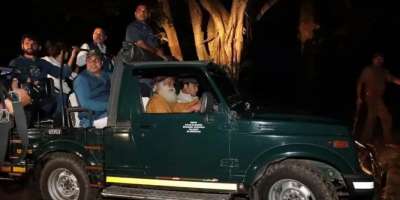 Kaziranga National Park Rules broken, Super VIP tour at night  - Satya Hindi