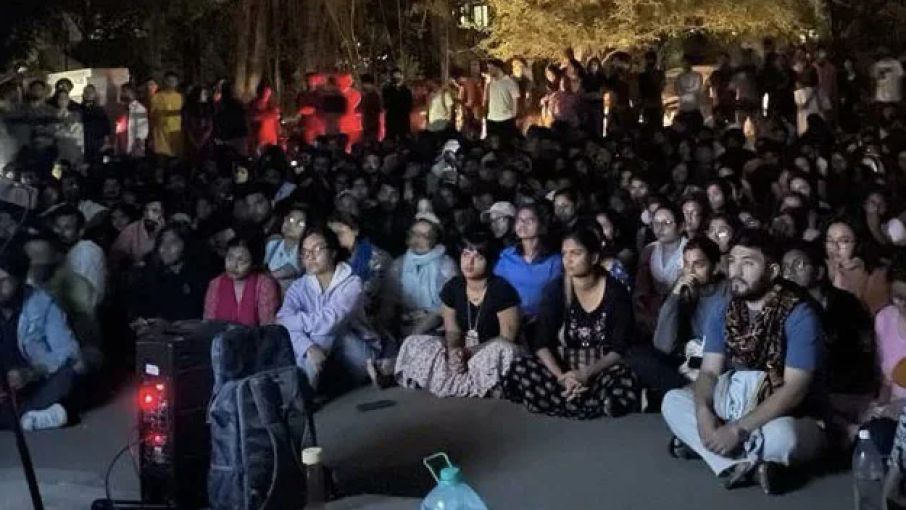 हैदराबाद विश्वविद्यालय में बीबीसी डॉक्यूमेंट्री बनाम 'द कश्मीर फाइल्स'!
