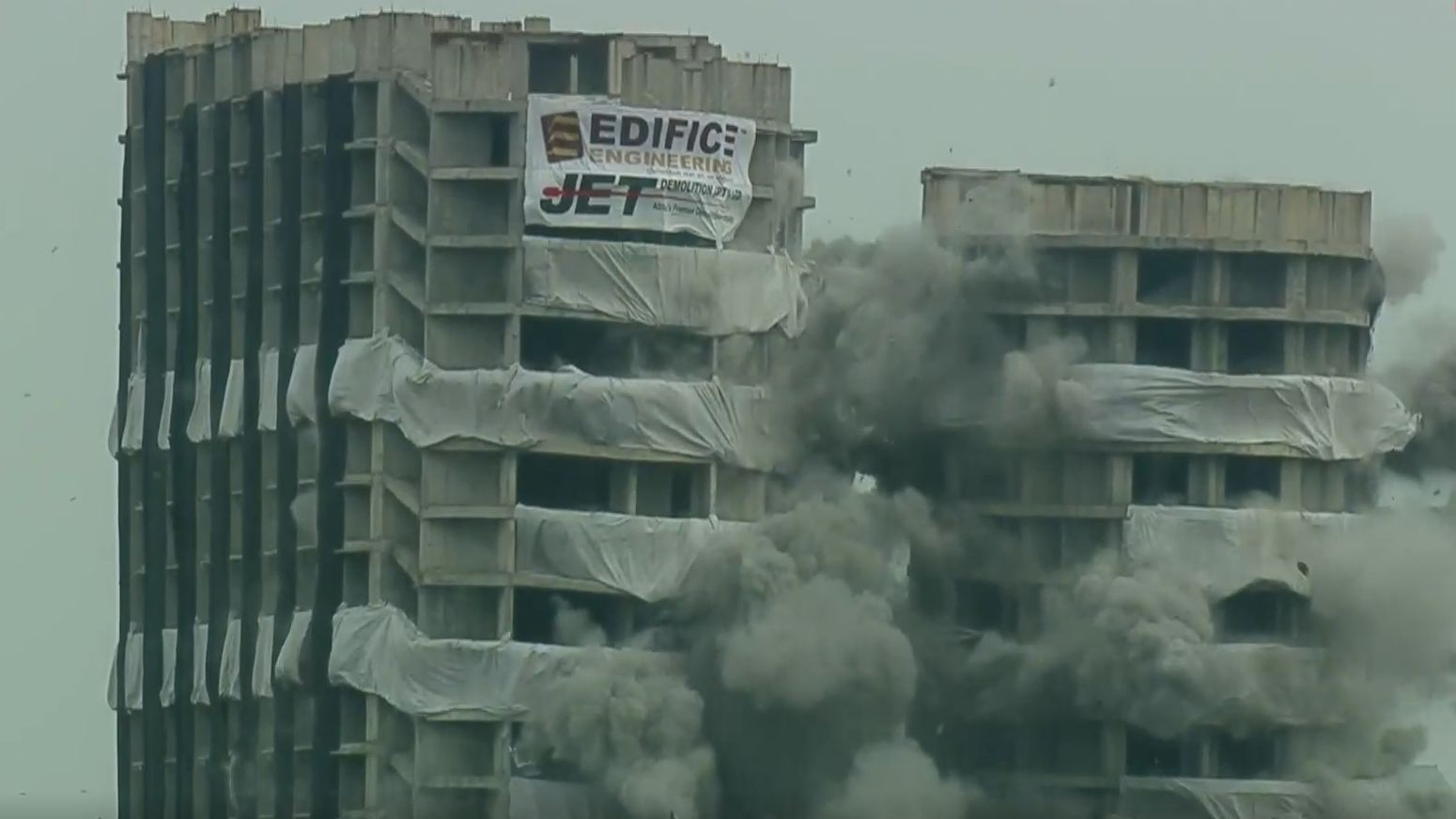 noida twin tower demolition evacuation preparation  - Satya Hindi