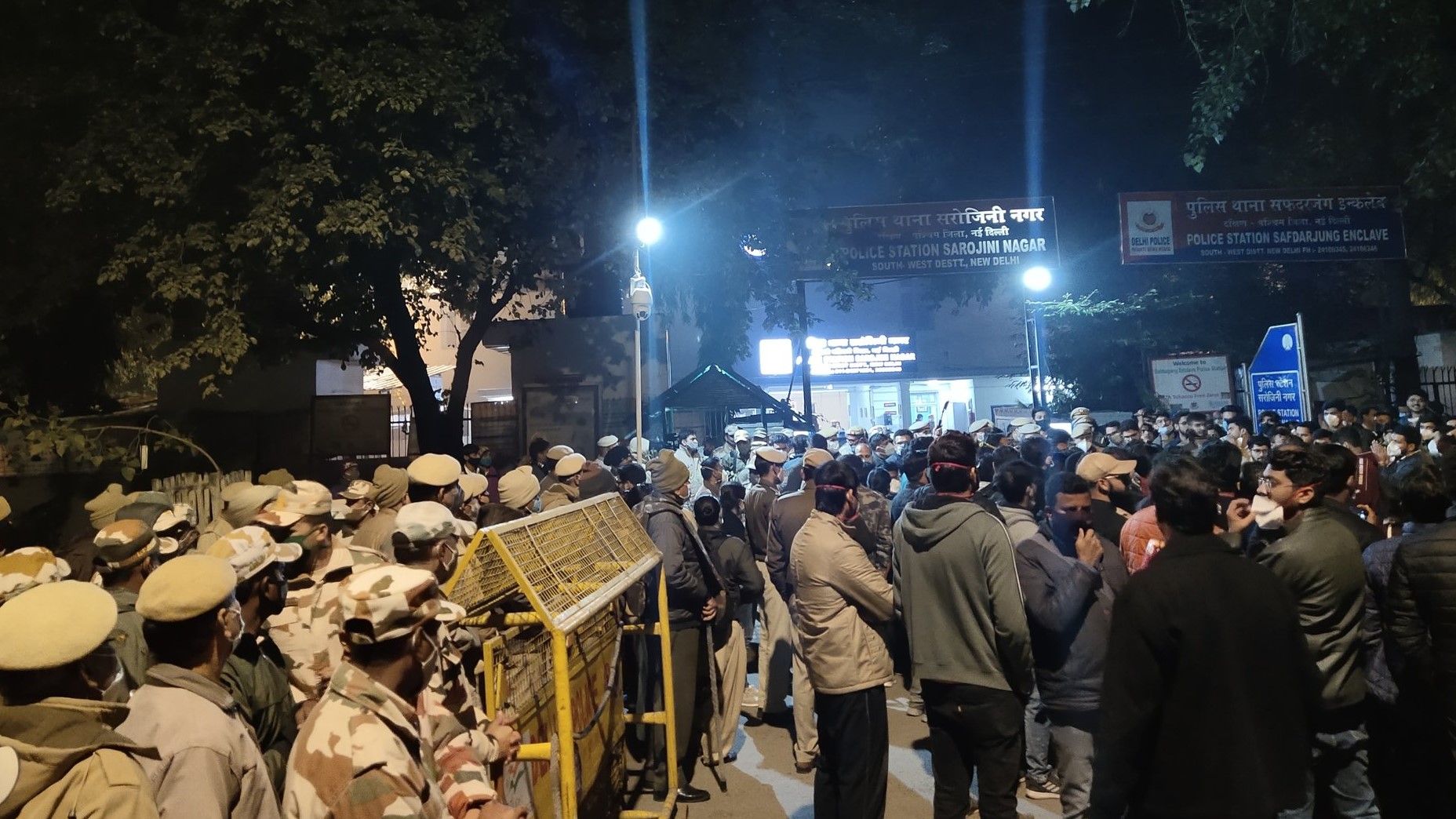 Resident Doctors Protest In Delhi Over NEET Exam  - Satya Hindi